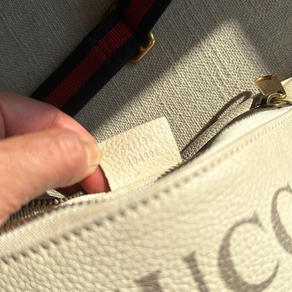 💯 Authentic Gucci Fanny Pack Small Size in EUC - Picture 3 of 5